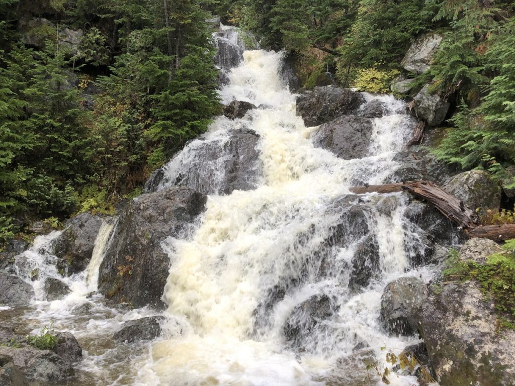 Brandvold Falls - Elfin Lakes Hike