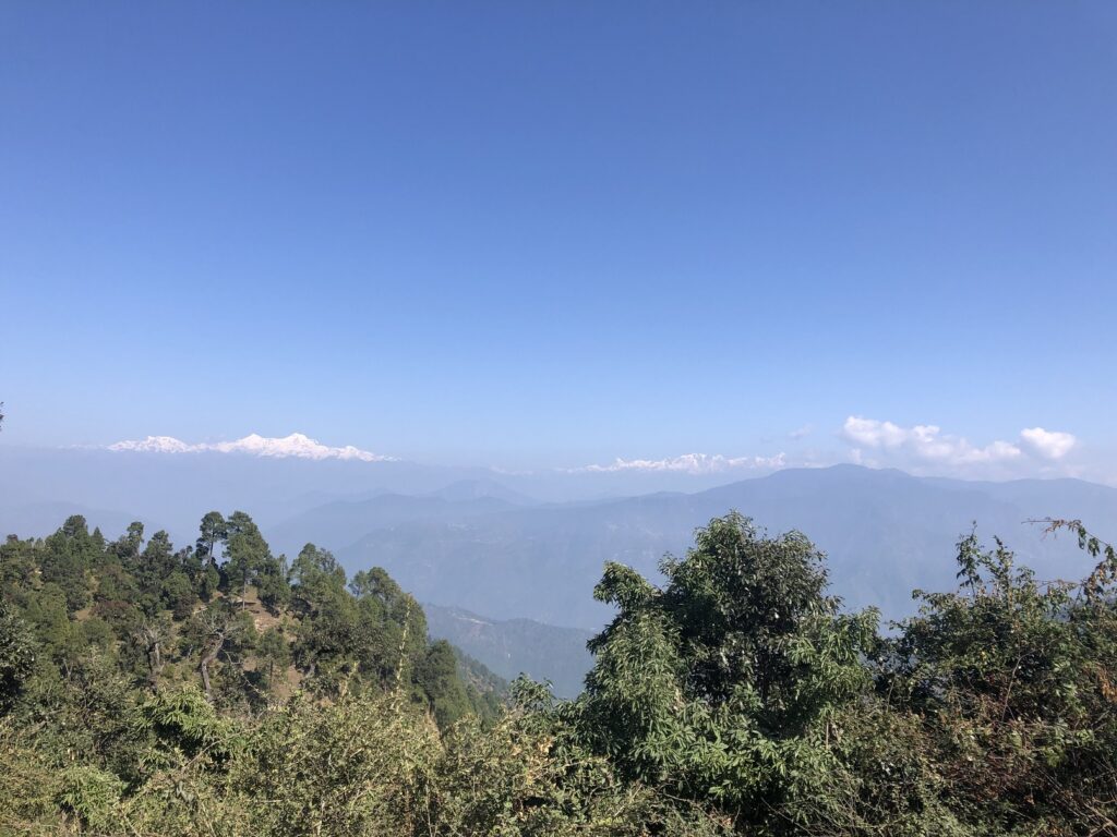 Gidara Bugyal Trek - Viewpoint on drive to Bhangeli