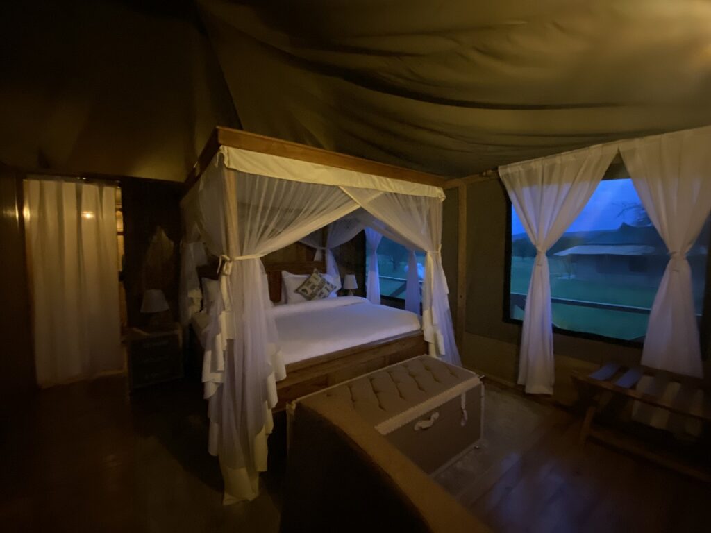 Signature Serengeti Camp Bedroom
