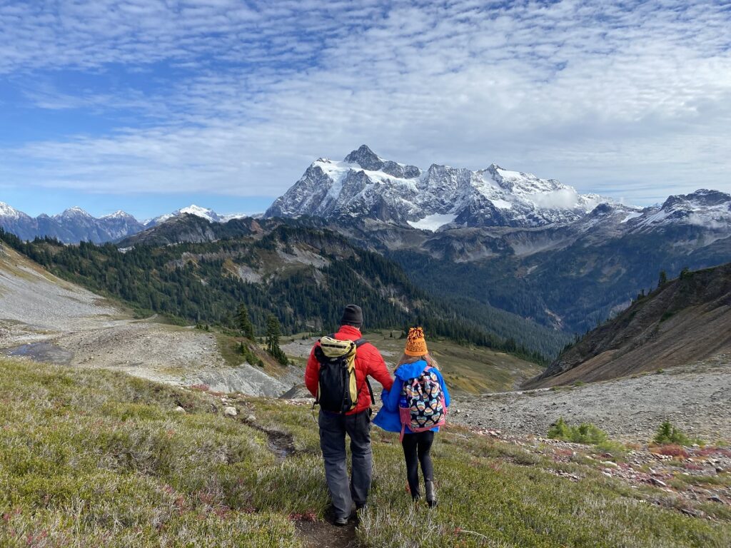 Mount Shuksan View - Chain Lakes Loop Trail Washington