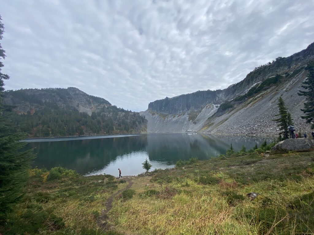 Iceberg Lake - Chain Lakes Loop Trail