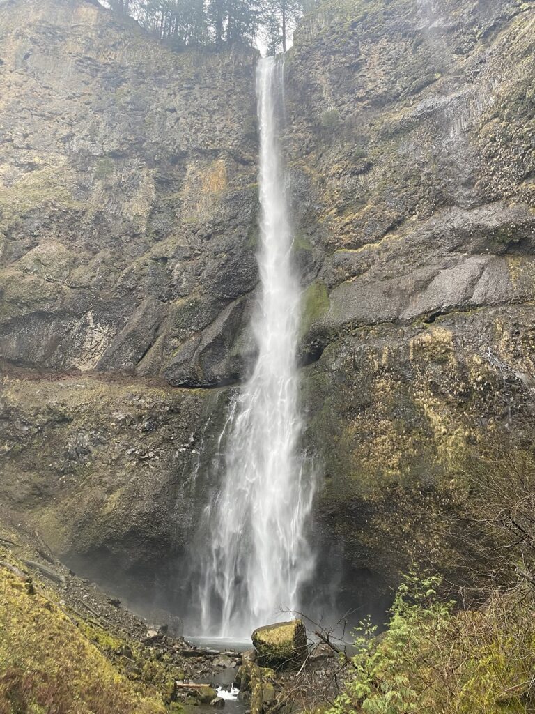 Washington Oregon Road Trip Multnomah Falls