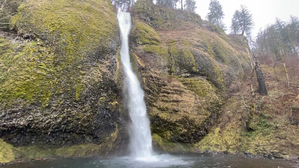 Washington Oregon Road Trip Horsetail Falls