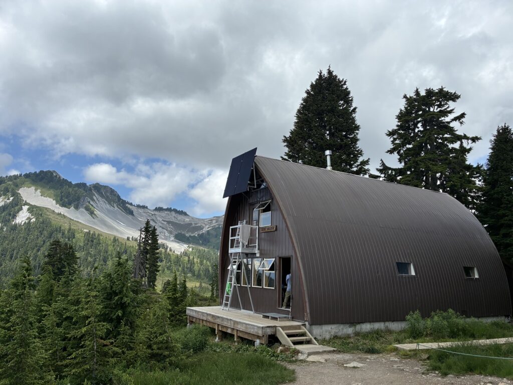 Elfin Lakes Shelter