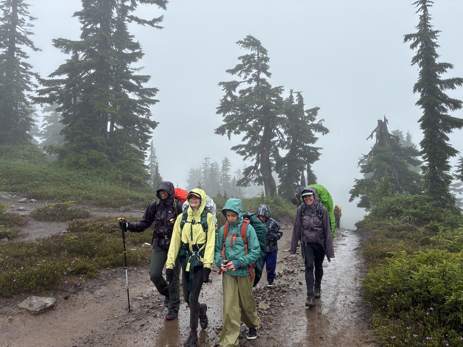 Elfin Lakes Trail